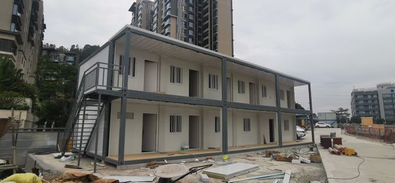 Habitação temporária em contentores flexíveis