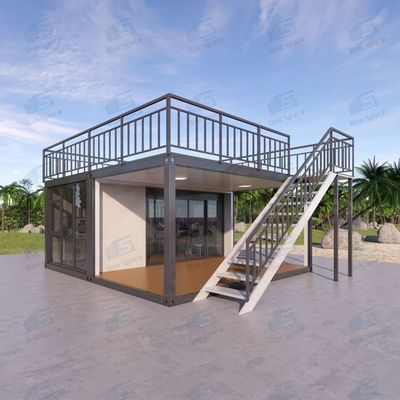 Casa de contêineres com 3 quartos e banheiro